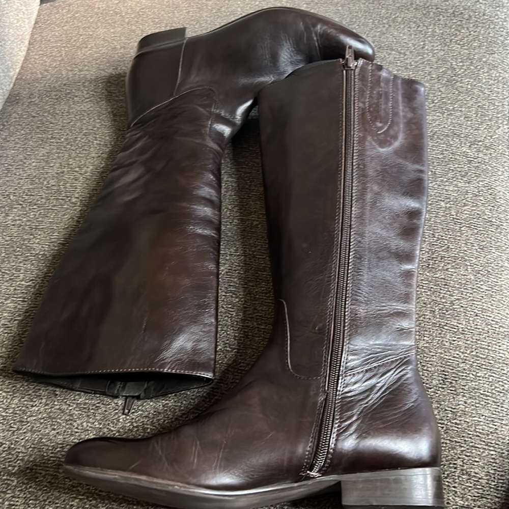 Bee Brown Leather boots Size 6‎ Made In Italy